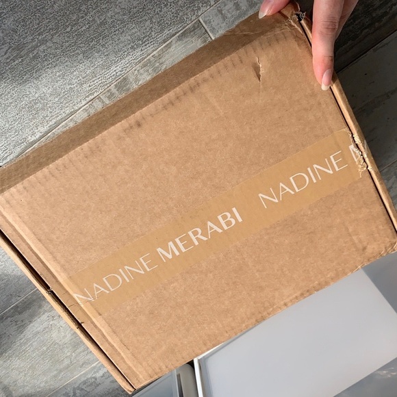 Nadine MERABI Logo Primted Packaging Cardboard Box - Picture 3 of 9
